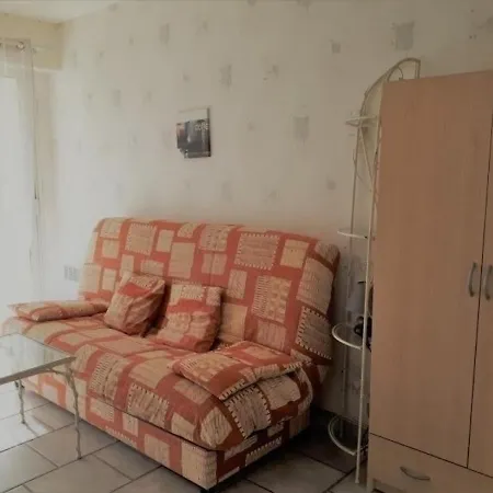 Apartamento Saint-georges-de-didonne, 1 Piece, 4 Personnes - Fr-1-305-1407